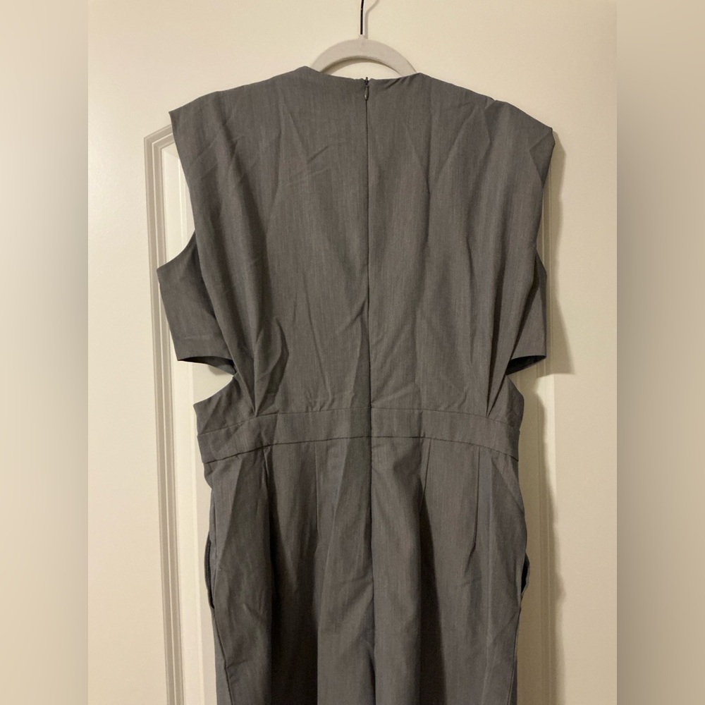 NWOT Gray Romper with Side Cut Outs - Picture 6 of 9